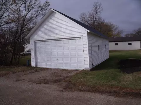 215 2nd Ave W, Edgeley, ND 58433 photo 14
