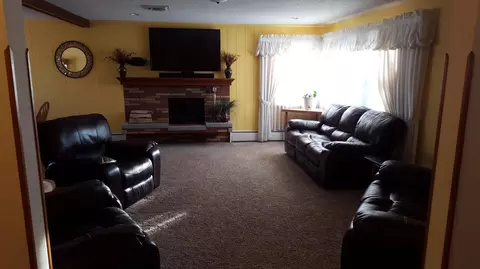 421 4th Ave SE, Jamestown, ND 58401 photo 7