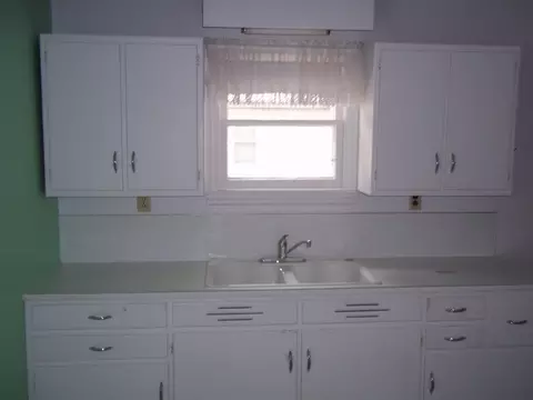 515 5th St NW, Edgeley, ND 58433 photo 2