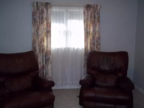515 5th St NW, Edgeley, ND 58433 photo 4