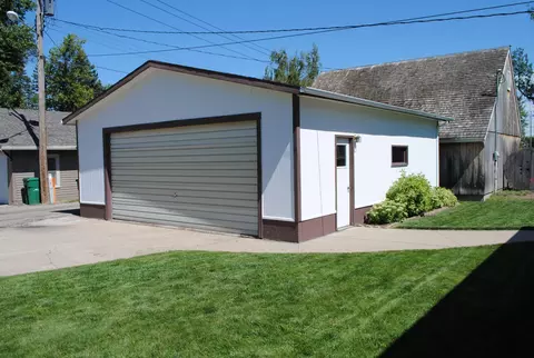 561 Main St, Carrington, ND 58421 photo 38