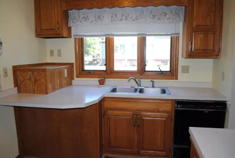 561 Main St, Carrington, ND 58421 photo 14