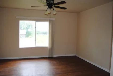1168 Us-281 SE, Pingree, ND 58476 photo 5