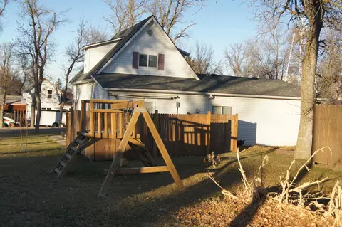 311 5th Ave W, Edgeley, ND 58433 photo 5
