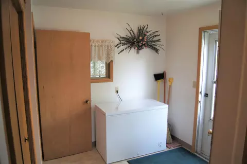 214 6th Ave W, Edgeley, ND 58433 photo 11