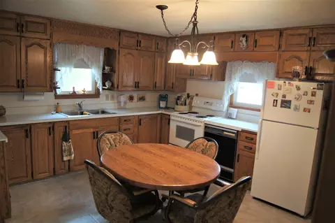 214 6th Ave W, Edgeley, ND 58433 photo 14