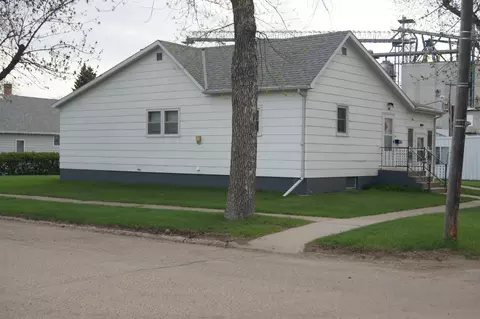 214 6th Ave W, Edgeley, ND 58433 photo 5