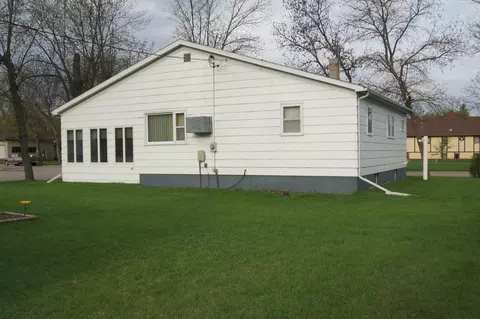 214 6th Ave W, Edgeley, ND 58433 photo 4