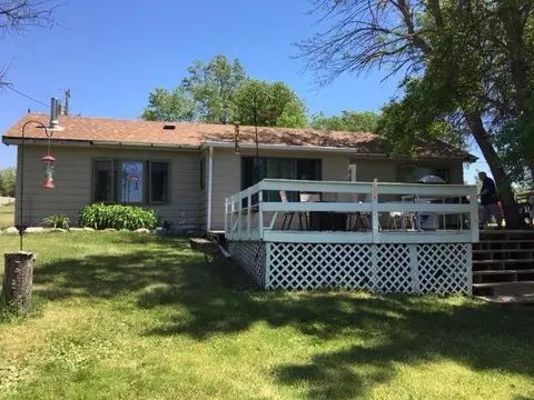 2995 E Lakeside Rd NE, Jamestown, ND 58401 photo 1