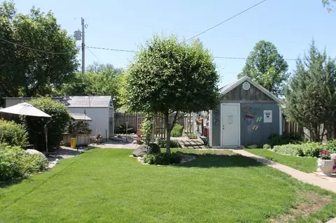 522 3rd St SE, Jamestown, ND 58401 photo 5