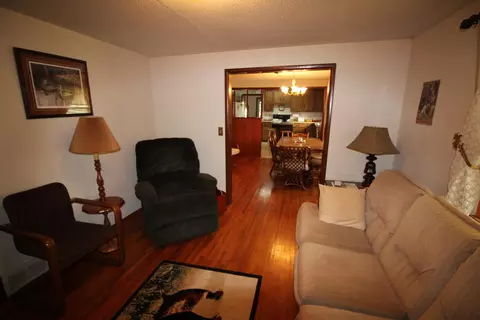 708 2nd St E, Edgeley, ND 58433 photo 5