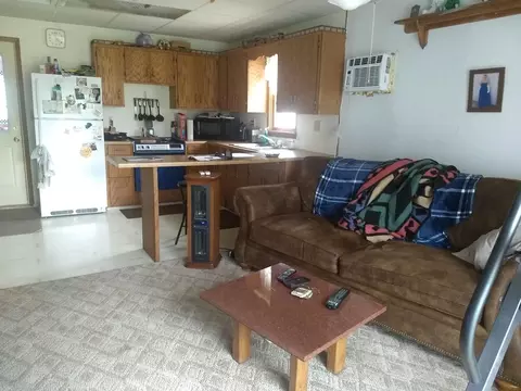 611 2nd St E, Edgeley, ND 58433 photo 8