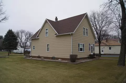 508 5th Ave W, Edgeley, ND 58433 photo 2