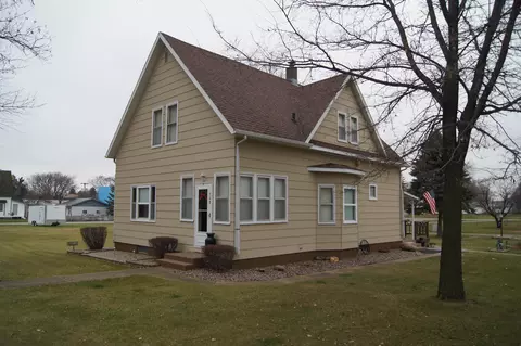 508 5th Ave W, Edgeley, ND 58433 photo 1