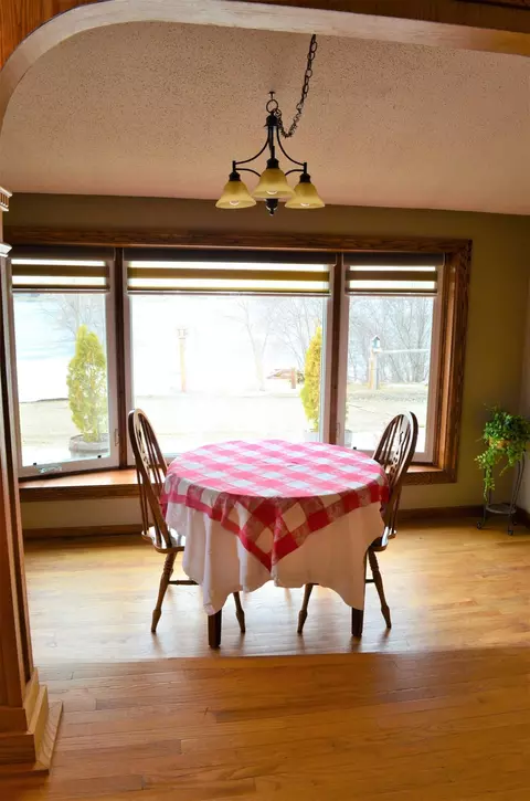 2966 E Lakeside Rd, Jamestown, ND 58401 photo 11