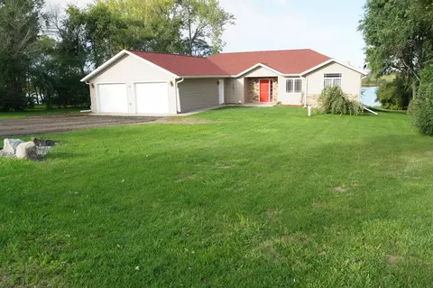 72 Lake Dr E, Ellendale, ND 58436 photo 3