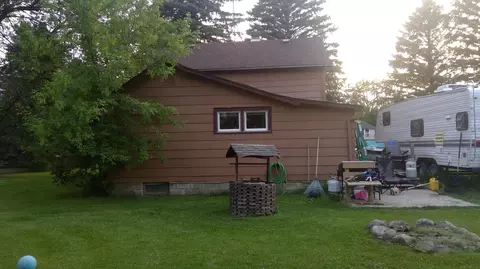 304 Park St, Buchanan, ND 58420 photo 4