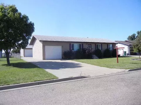 57 Custer Dr, Lincoln, ND 58504 photo 1