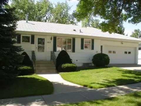 1815 Harmon Ave, Bismarck, ND 58501 photo 2