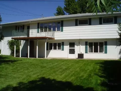 1815 Harmon Ave, Bismarck, ND 58501 photo 1