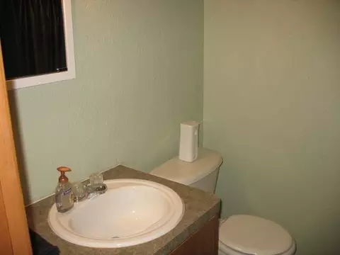 1006 Midway Dr, Bismarck, ND 58501 photo 26