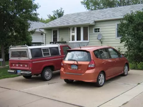 1408 3rd Street St NW, Mandan, ND 58554 photo 2