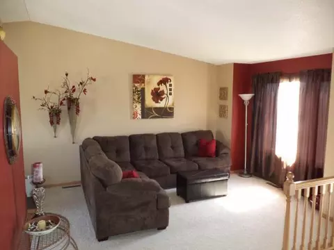 4726 Fairfax Lp, Bismarck, ND 58503 photo 7