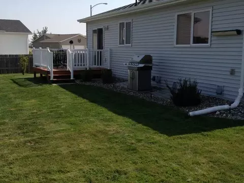 4928 Fairfax Lp, Bismarck, ND 58503 photo 2