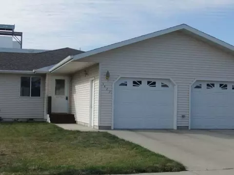 3427 Jericho Rd, Bismarck, ND 58501 photo 1