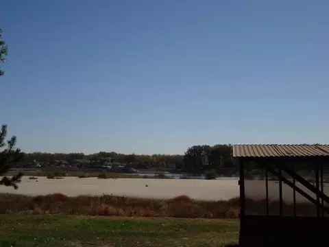 4302 Jetty Beach Dr, Mandan, ND 58554 photo 13
