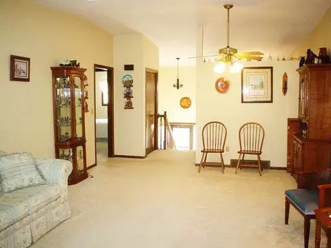 559 Marilyn Dr, Mandan, ND 58554 photo 7