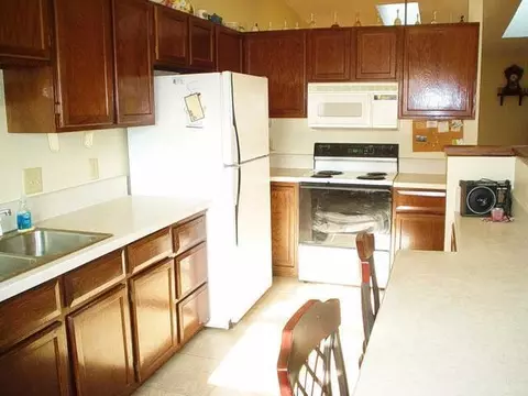 559 Marilyn Dr, Mandan, ND 58554 photo 5