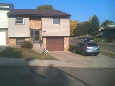 559 Marilyn Dr, Mandan, ND 58554 photo 24