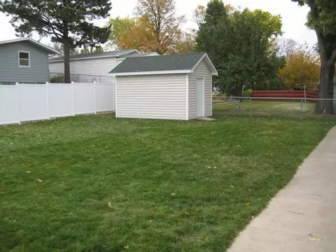314 Central Ave E, Bismarck, ND 58501 photo 10