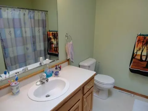 4201 36th Ave NW, Mandan, ND 58554 photo 4