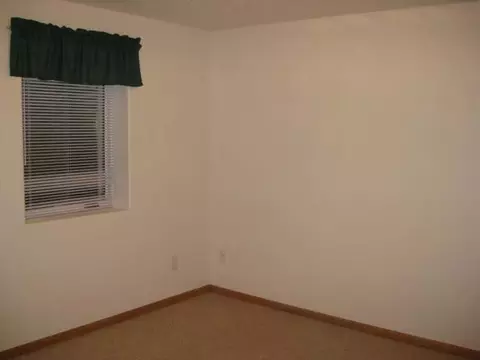 579 Brandon Pl, Bismarck, ND 58503 photo 14