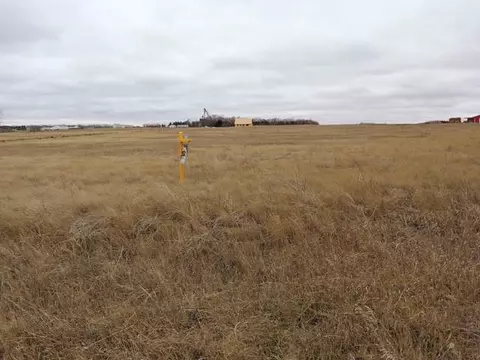 2367 Harmon Ln N, Mandan, ND 58554 photo 1