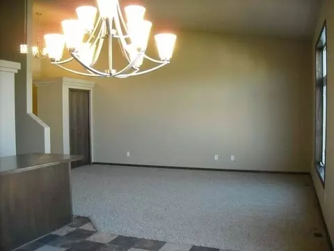 1722 Calgary Lp, Bismarck, ND 58503 photo 6