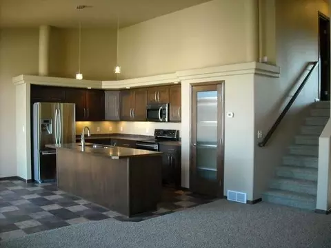 1722 Calgary Lp, Bismarck, ND 58503 photo 4