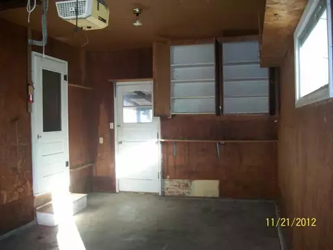 1812 Sunset Dr NW, Mandan, ND 58554 photo 2