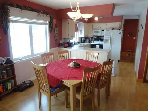 1205 18th St N, Bismarck, ND 58501 photo 2