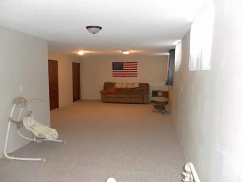66 Custer Dr, Lincoln, ND 58504 photo 9