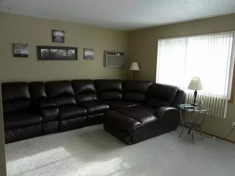66 Custer Dr, Lincoln, ND 58504 photo 3