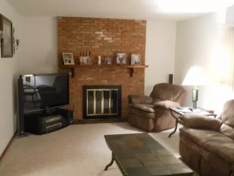 828 Bryan Trl NW, Mandan, ND 58554 photo 4