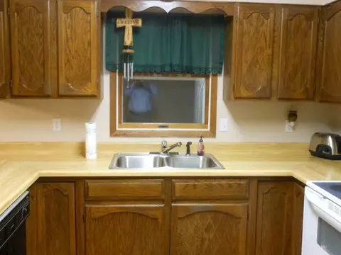 828 Bryan Trl NW, Mandan, ND 58554 photo 12