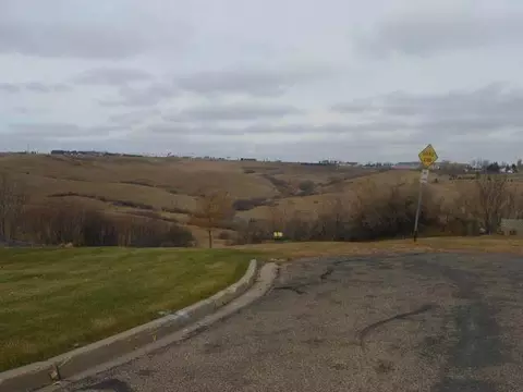 828 Bryan Trl NW, Mandan, ND 58554 photo 19