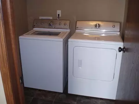 908 Bremner Ave, Bismarck, ND 58503 photo 15