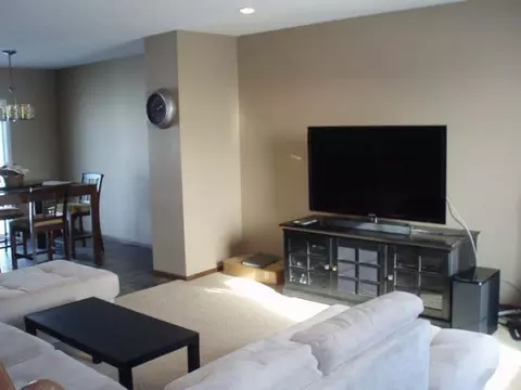 908 Bremner Ave, Bismarck, ND 58503 photo 5