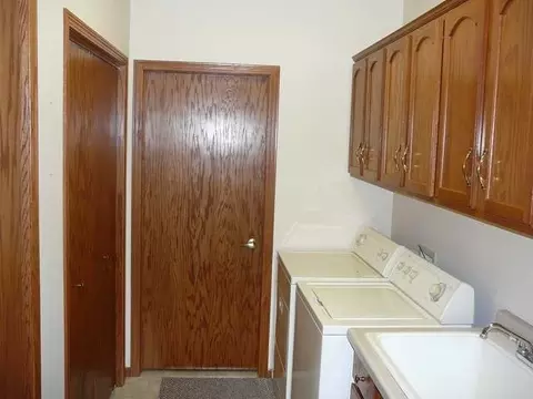 1730 Golf Dr, Bismarck, ND 58503 photo 9
