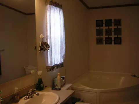 1720 N Valley Lp, Bismarck, ND 58503 photo 8